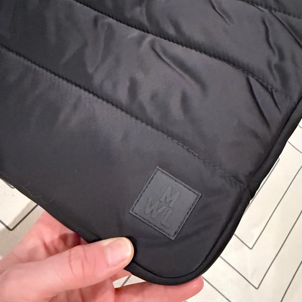 Madewell Charcoal Puffer Laptop Case
